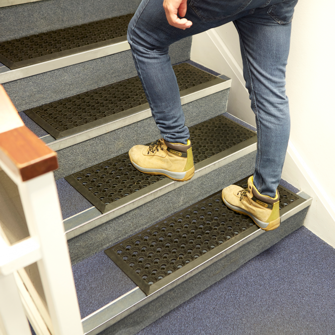 BiGDUG Essentials Non-Slip Heavy Duty Rubber Stair Treads