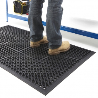 Wearwell 3' Long x 2' Wide x 9/16 inch Thick Dry Environment Heavy Duty Anti-Fatigue Matting, Men's